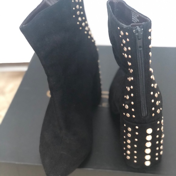 Faux suede kensie booties - Picture 2 of 10